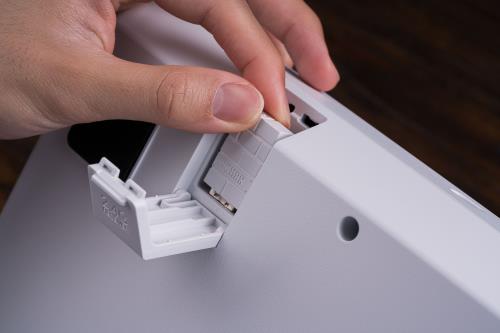 微软授权无线连接 Xbox 主机的街机摇杆ag真人八位堂（8BitDo）新品发布：(图3)